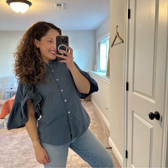 Tuckernuck TISH COX Blue Button Front Ruffled Top Blouse XS - Picture 4 of 15